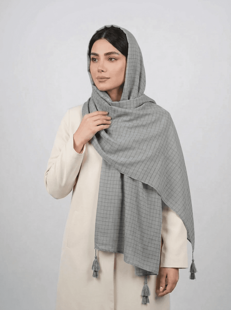شال ساده سوپرنخ منگوله دار کد 607 - تصویر ۵