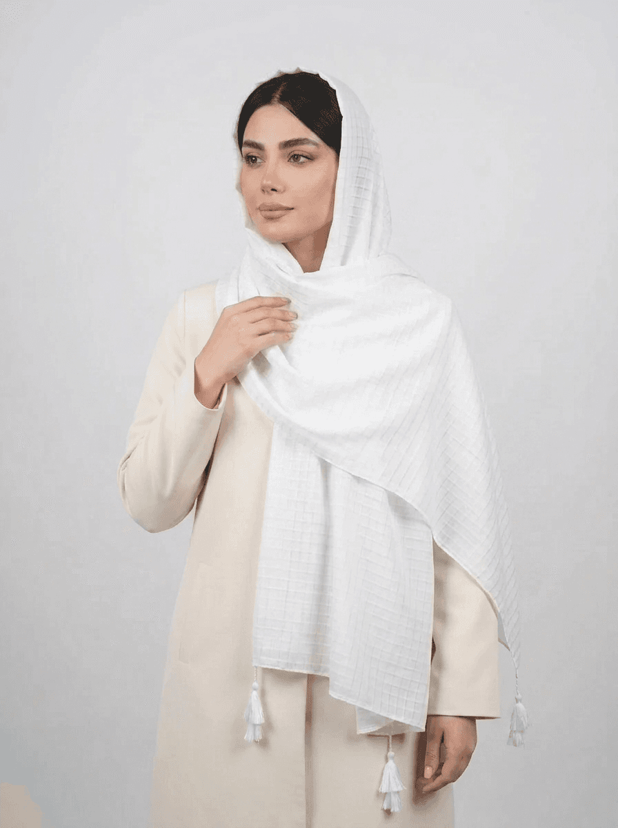 شال ساده سوپرنخ منگوله دار کد 607 - تصویر ۳