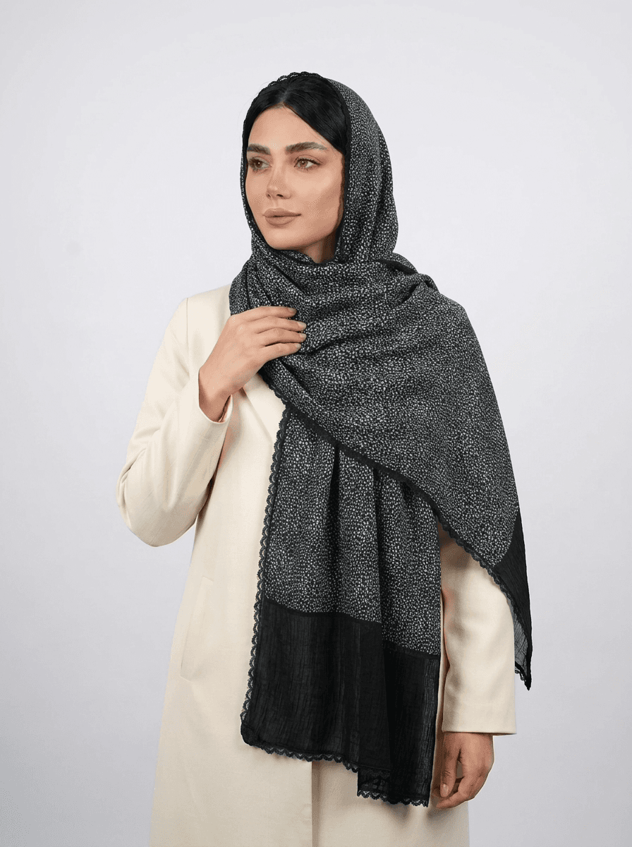 شال وارداتی طرح دار مشکی کد 611 - تصویر ۴